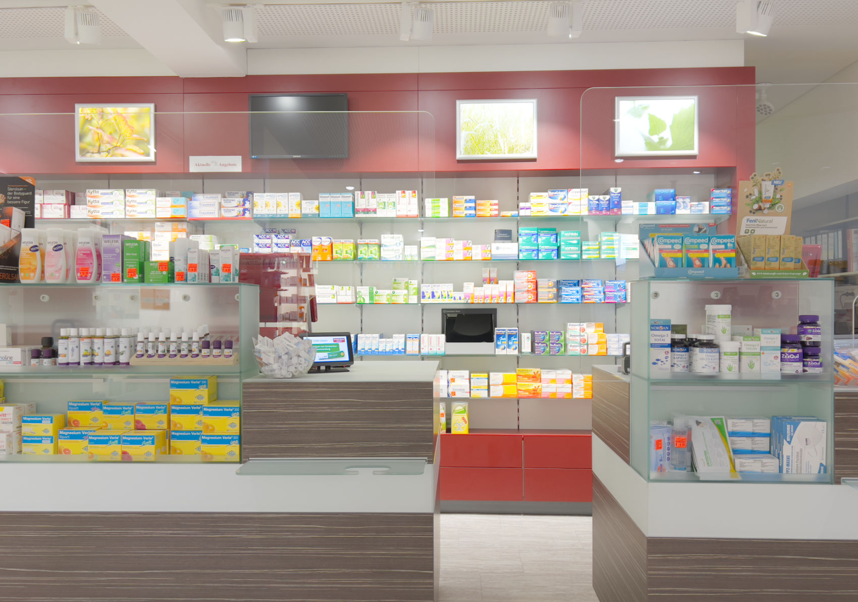Bild zeigt den Innenraum der Apotheke